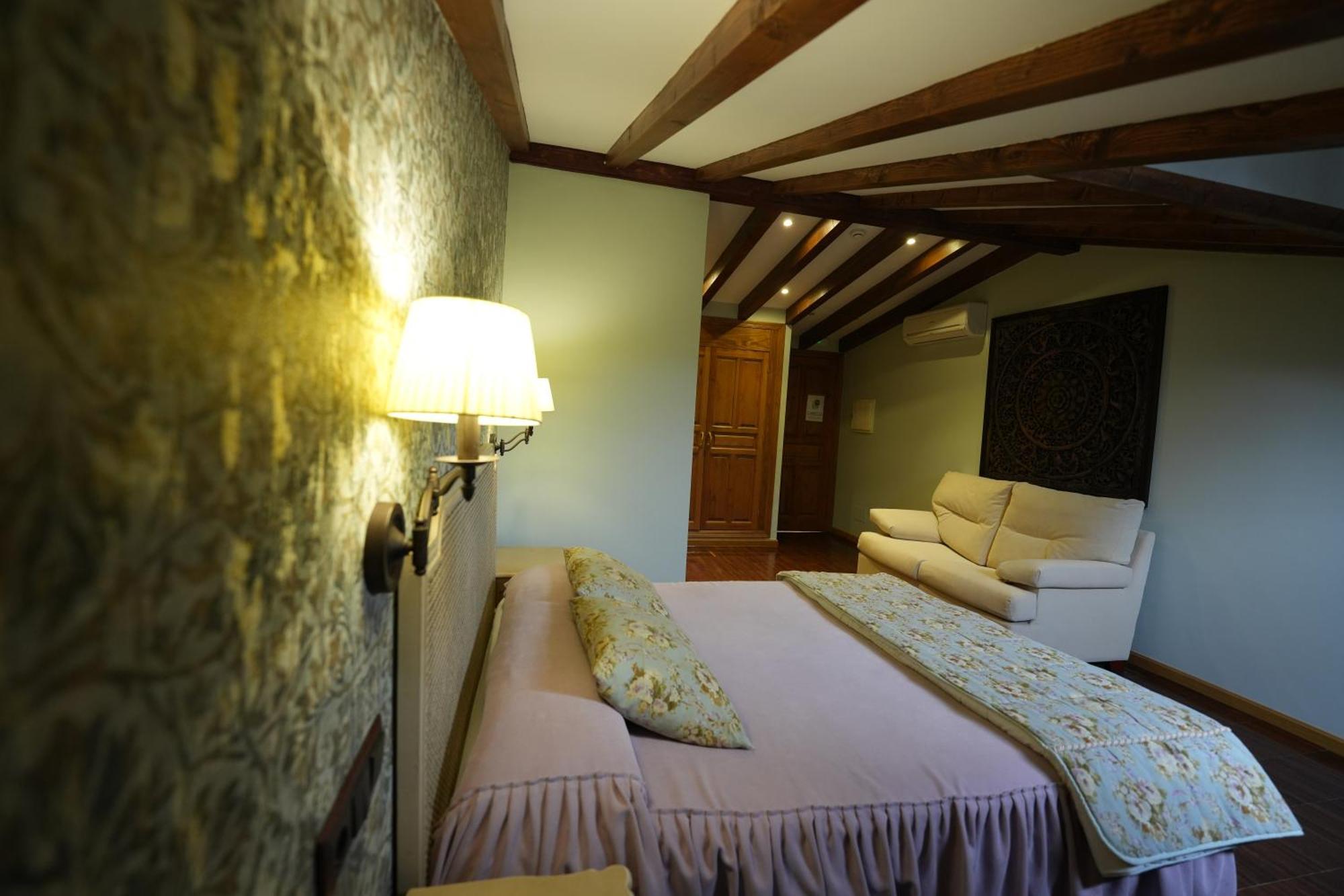 Hotel Rural Rinconcito de Gredos Cuevas Del Valle Exterior foto